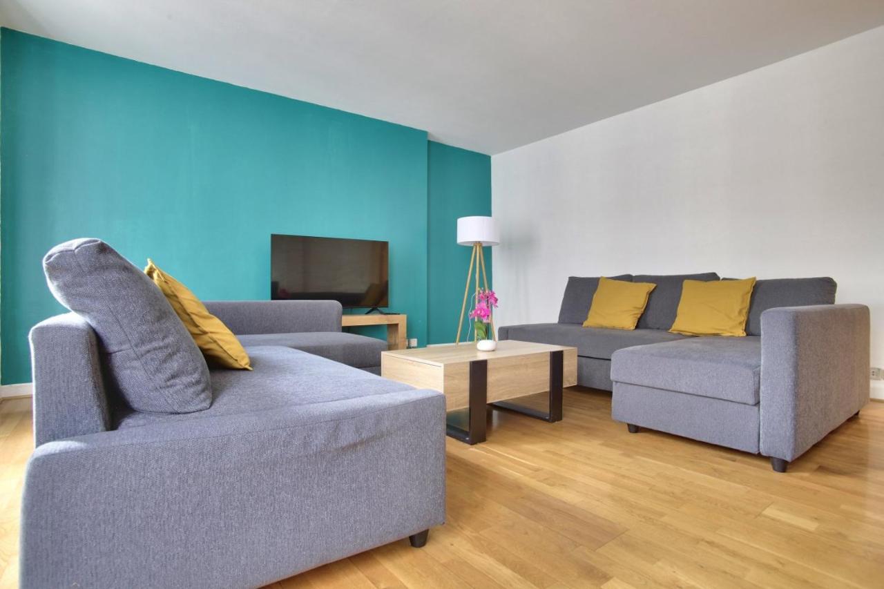 Luxurious 2 Bedrooms Tour Eiffel Breteuil Free Netflix Paris Exterior foto