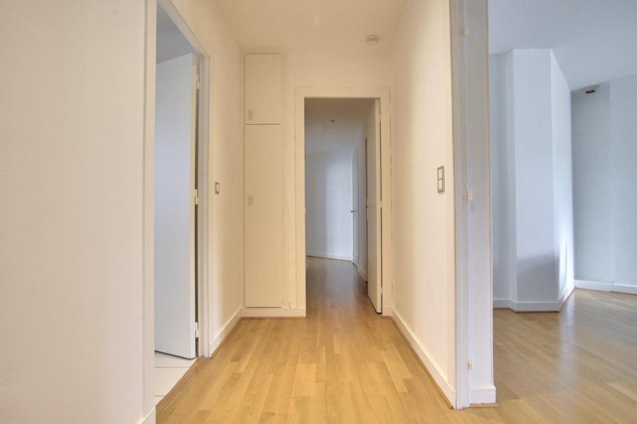 Luxurious 2 Bedrooms Tour Eiffel Breteuil Free Netflix Paris Exterior foto